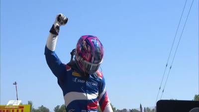 Александр Смоляр - Россиянин Смоляр выиграл первую гонку сезона "Формулы-3" - vesti.ru - Бразилия - Испания