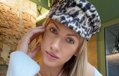 Алеся Никитюк - Леся Никитюк - Никитюк в розовом микро-бикини задрала ноги, показав формы как у Ким: "Ивановна на высоте" - sport.politeka.net - Турция