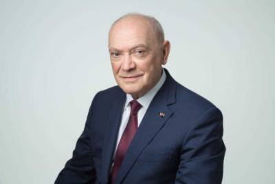 Александр Румянцев - Чиновники должны заботиться о ветеранах не только 9 мая - доктор Румянцев - mk.ru