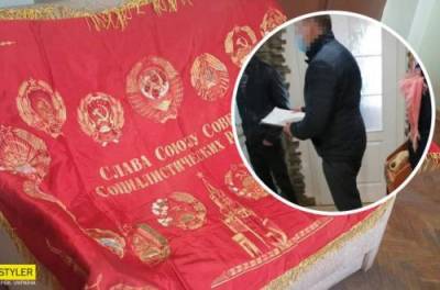 Под Львовом мужчину наказали за продажу красного флага - from-ua.com - Львов - Львовская обл.