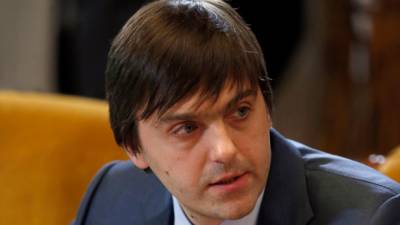 Сергей Кравцов - Минпросвещения РФ заявило о необходимости противостоять искажению истории в учебниках - politros.com