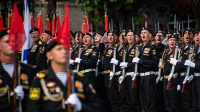Сколько россиян не представляют Дня Победы без военного парада - crimea.ria.ru - Крым - Симферополь