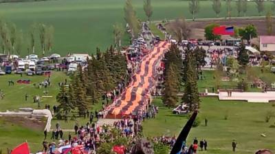 В ДНР развернули 300-метровую георгиевскую ленту - crimea.ria.ru - Крым - Симферополь - ДНР - Донецкая обл.