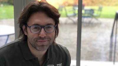 Андрей Малахов - Прозвучавшая в эфире шоу Малахова песня "День Победы" довела до слез телеведущего - inforeactor.ru