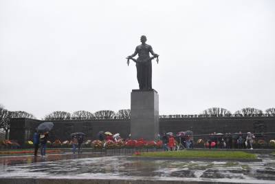 Владимир Уйба - В Петербурге почтили память уроженцев Коми, внесших вклад в оборону Ленинграда - komiinform.ru - Санкт-Петербург - респ. Коми - Делегация