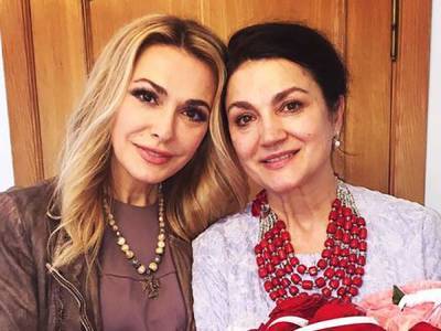 Ольга Сумская - 54-летняя Ольга Сумская показала, в кого они с сестрой такие красотки: «Порода красивых женщин» - sport.politeka.net