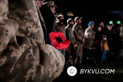 «Перша хвилина миру»: у Києві вшанували пам’ять жертв Другої світової війни, – фото - bykvu.com