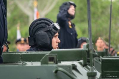 Выставка новейшей военной техники пройдет на площади Революции в Чите - mk.ru - Забайкальский край - Чита