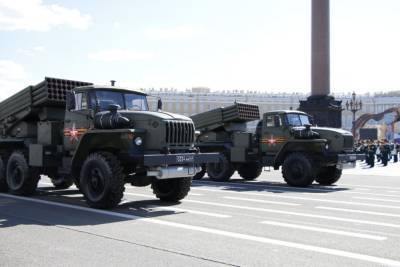 Началась трансляция празднования 76-й годовщины Победы на Дворцовой площади - abnews.ru - Санкт-Петербург