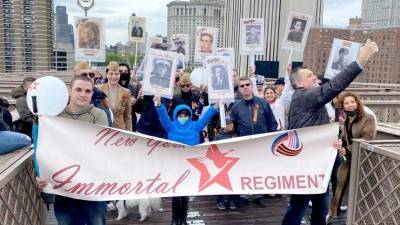 Россияне с портретами участников ВОВ прошли в «Бессмертном полку» по городам разных стран мира - 5-tv.ru - Шанхай