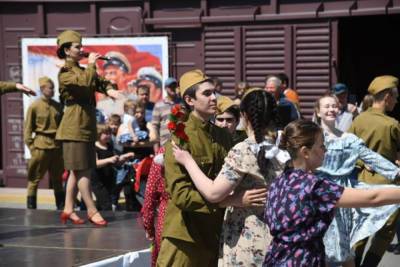 Уникальный ретропоезд «Воинский эшелон» побывал в Волгограде - volg.mk.ru - Саратовская обл. - Волгоград - Астраханская обл. - Волгоградская обл.