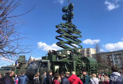 Александр Дрозденко - От ретроавтомобилей до ракетных комплексов: В Гатчине открылась выставка военной техники - online47.ru - Ленинградская обл.