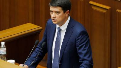Владимир Зеленский - Дмитрий Разумков - Руслан Стефанчук - Украинцы не будут отдавать победу над нацизмом другим странам, – Разумков - 24tv.ua
