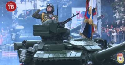Не смотря на COVID: террористы "ДНР" провели военный парад в Донецке (ФОТО) - dsnews.ua - ДНР - Донецк
