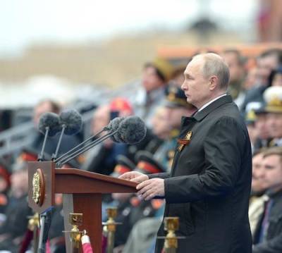 Владимир Зеленский - Владимир Путин - Дмитрий Песков - Песков объяснил, кого имел в виду Путин, говоря про «недобитых карателей» - argumenti.ru - Москва - Киев