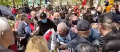 Георгий Жуков - Одесская полиция стала избивать пенсионеров на шествии в честь Дня Победы - news-front.info - Украина - Одесса