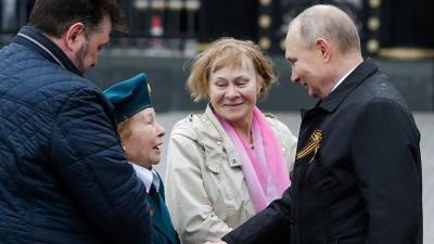 Владимир Путин - Ветеран ВОВ раскрыла содержание разговора с Путиным - iz.ru - Москва - Сталинград
