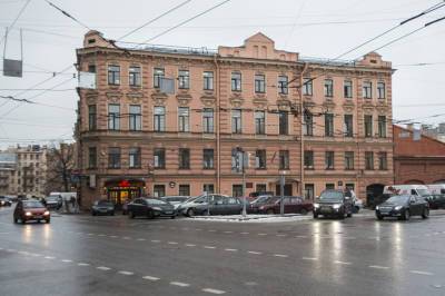 Суд арестовал петербуржца, пырнувшего ножом в школьницу - neva.today - Санкт-Петербург