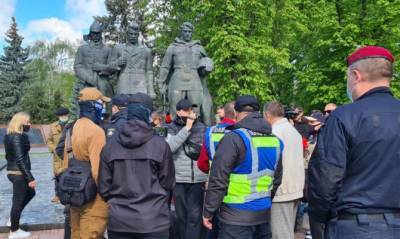 Полиция отчиталась об уголовных делах за советскую символику на 9 мая - capital.ua - Николаевская обл. - Запорожье - Житомирская обл.