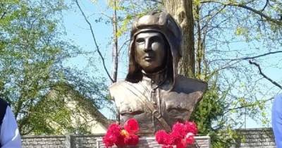 В Ладушкине открыли памятник Герою Советского Союза, в честь которого назван город - klops.ru