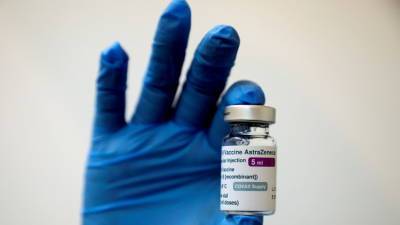 Эммануэль Макрон - Франция не будет использовать AstraZeneca против новых штаммов COVID-19 - russian.rt.com