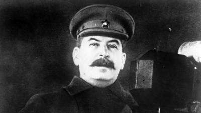 Иосиф Сталин - В Гори потребовали вернуть памятник Сталину и наладить отношения с РФ - gazeta.ru - Грузия - Гори