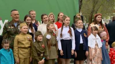 В сквере имени Дениса Давыдова спели на разных языках «Катюшу» - penzainform.ru - Пенза