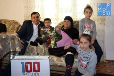 Глава Магарамкентского района посетил на дому вдов ветеранов Великой Отечественной войны - mirmol.ru - район Магарамкентский