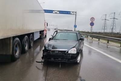 Под Волгоградом в ДТП погибла женщина и четверо пострадали - volg.mk.ru - Волгоград - Волгоградская обл.