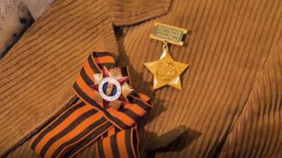 В Кронштадте ветераны получили подарки в День Победы - piter.tv - Санкт-Петербург - район Кронштадтский - Кронштадт - Петербург