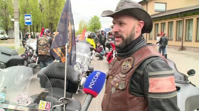 «Эмоциональный подъём и единение». Сотни байкеров промчались по Воронежу в День Победы - vestivrn.ru - Москва - Воронеж