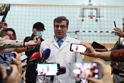 Алексей Навальный - Александр Мураховский - Поиски пропавшего омского министра здравоохранения приостановили - lenta.ru - Омск - Омская обл.