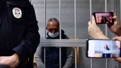 Сергей Болков - «В девочку попал случайно, хочу принести извинения»: суд арестовал открывшего стрельбу в Екатеринбурге мужчину - russian.rt.com - Екатеринбург