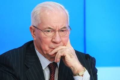 Владимир Зеленский - Николай Азаров - Экс-премьер Украины раскрыл план Зеленского «расправиться» с Донбассом - lenta.ru - Москва - Киев
