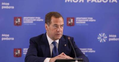 Дмитрий Медведев - Медведев назвал Запад оборзевшим после распада Варшавского договора - reendex.ru
