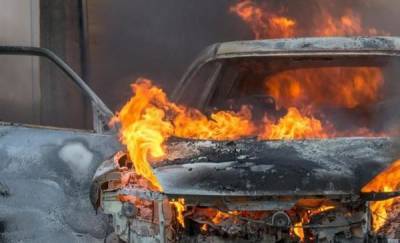 Тюменец решил уничтожить автомобиль своего обидчика, но ошибся и сжег другую иномарку - news.megatyumen.ru - Тюмень