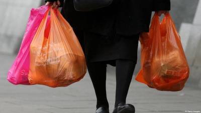 В Украине запретят продавать пластиковые пакеты - Верховная Рада приняла закон - epravda.com.ua - Экология