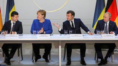 Владимир Зеленский - Владимир Путин - Дмитрий Песков - Ангела Меркель - Песков рассказал о договоренностях Путина и Макрона по «нормандскому формату» - gazeta.ru