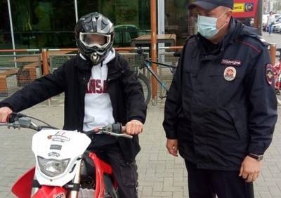 В центре Рязани поймали подростка, управлявшего мотоциклом без прав - ya62.ru - Рязань