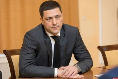 Михаил Ведерников - Михаил Ведерников: открывать все сразу - легкомысленно и рискованно - mk-pskov.ru - Псковская обл.