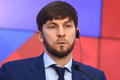 Руслан Эдельгериев - Арктике и Антарктиде предрекли таяние льдов из-за глобального потепления - lenta.ru - Антарктида