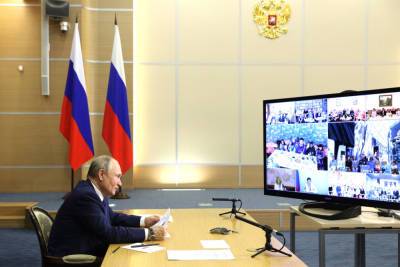Владимир Путин - Микроавтобус, рыбалка и поездка на море: Путин пообщался с многодетными семьями, награжденными орденом «Родительская слава» – Учительская газета - ug.ru - респ. Ингушетия - Амурская обл. - Калужская обл. - окр. Янао - Волгоградская обл. - Пермский край - Омская обл. - окр.Ненецкий