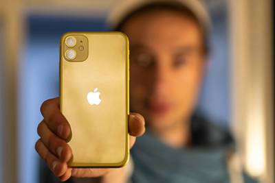 Назван самый популярный iPhone - lenta.ru