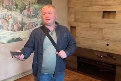 Дмитрий Марьянов - Друг актера Марьянова показал его разоренную квартиру - lenta.ru