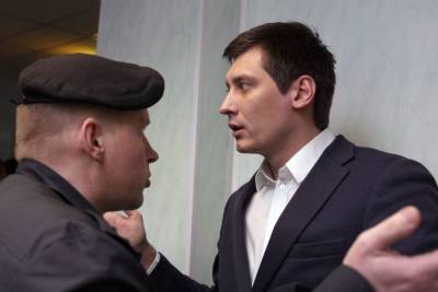 Дмитрий Гудков - Полиция задержала Дмитрия Гудкова на двое суток - mk.ru - Москва