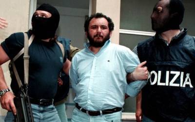 25 лет в тюрьме. Босс Коза Ностры на свободе - korrespondent.net - Италия