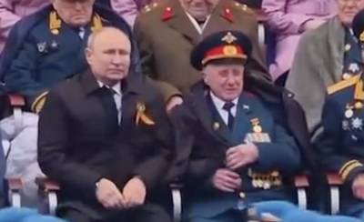 Владимир Путин - Ирина Волк - Василий Пронин - В Москве обокрали ветерана, сидевшего на параде Победы с Путиным - znak.com - Москва