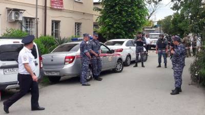 Александр Бастрыкин - Глава СК поставил на контроль дело об убийстве приставов в Сочи - iz.ru - Сочи - Адлер
