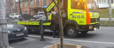 В Киеве водителей массово штрафуют за неоплаченную парковку: названы суммы - w-n.com.ua - Киев