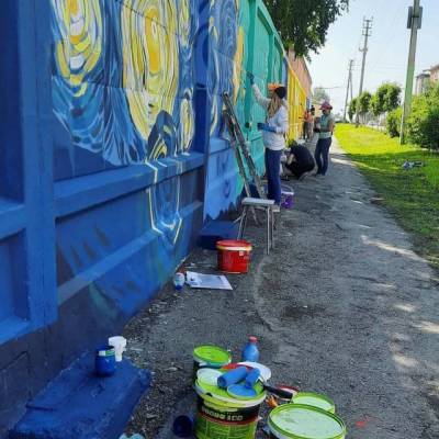 Ван Гог - Улицу кузбасского города украсили картины Ван Гога - gazeta.a42.ru - Прокопьевск